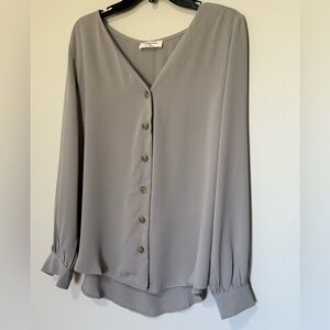 Zenana Outfitters Light Gray Button-Up Blouse